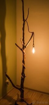 Drevená lampa
