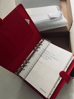 Filofax Saffiano diár A5 červený