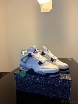 Jordan 4 Midnight Navy