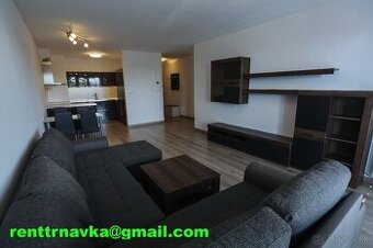 Byt s balkónom v novostavbe s garážovým státím