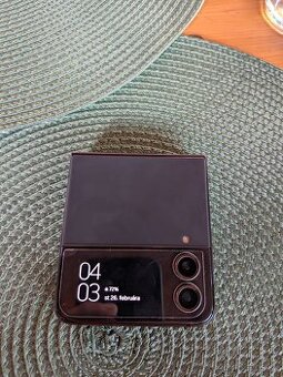 Samsung Z Flip 4