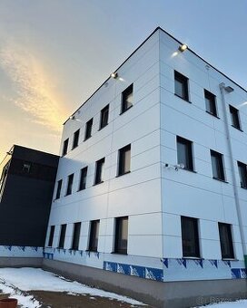 ODVETRANÉ MODERNÉ FASÁDY – Alucobond, Trespa, Equitone