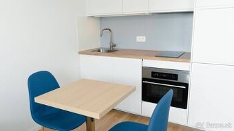 Prenájom útulnej, plne zariadenej garsónky v novostavbe v Br