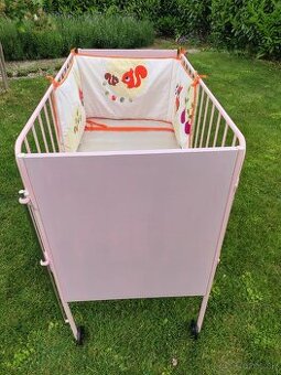 Retro detska postieľka ružová