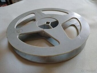 Cievka pre 16mm premietačky