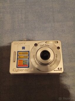 Predám starší fotoaparát