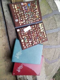 Odznaky cca 700kusov celok 100e