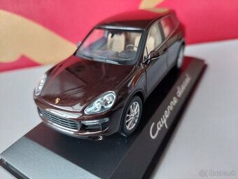 1:43 Minichamps Porsche Cayenne Diesel