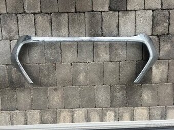 Toyota Hilux 2022 chrom predna maska