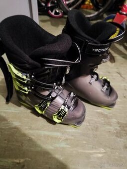 Predám detské lyžiarky vel. 24