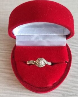 14 karatovy zlatý zásnubný prsteň veľkosť 58