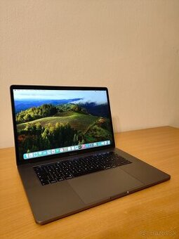 MacBook Pro 15 2019 | i7 • 16GB • 256GB SSD