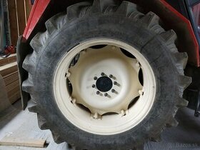 Traktorové pneumatiky