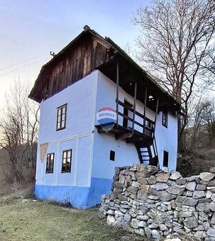 Predaj pozemok s chalupov
