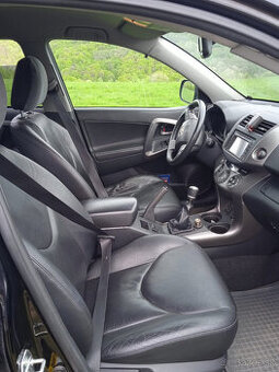 Toyota Rav 4 2,2D-4D