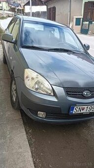 Predavam kia rijo sporty