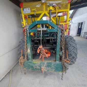 Lesný traktor