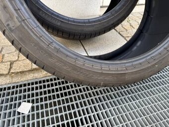 Pneu sada na BMW X5 Pirelli R22