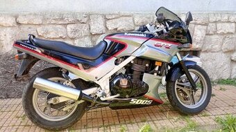 Kawasaki Gpz 500 ,A2 vodičský= začiatočník.