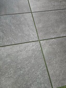 Dlažba uloženie aj bez lepenia hrubka 2cm 60x60 antracitová