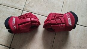 Zachovalé kvalitné hokejové rukavice Nike Bauer, 11"