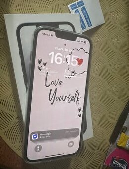 Predam iphone 16e 128gb cierny