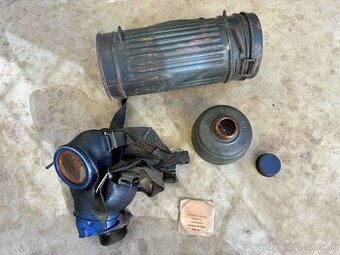 Nemecká plynová maska REZERVOVANA - 1