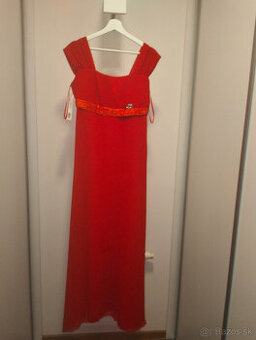 Šifónové spoločenské šaty na ramienka