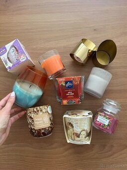 Vonne sviecky do interieru/zlaty svietnik pepco, glade