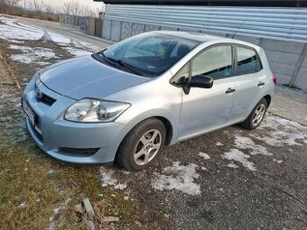 Toyota Auris 1,4T 5D