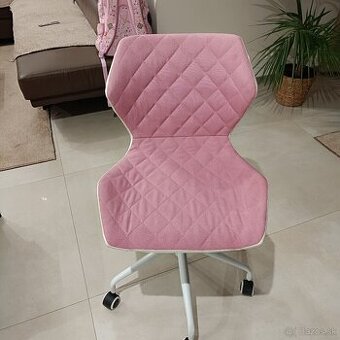 Predám stoličku do detskej izby