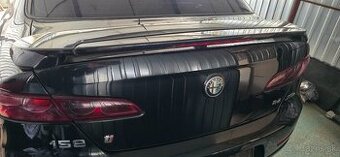 Predam kridlo na  Alfa Romeo 159 sedan