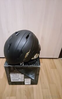 Používaná Prilba SALOMON velkosť tak 60 -62 - 12 Eur