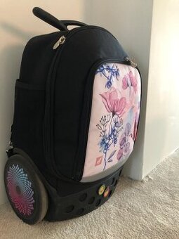 Skolska taska na kolieskach