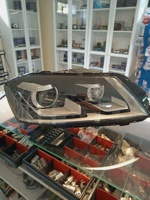SVETLOMET VW PASSAT B7 xenon 3AB941752