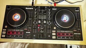 Numark mixtrack Platinum fx