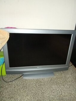 Predám starší,ale zachovali , funkčný lcd televízor