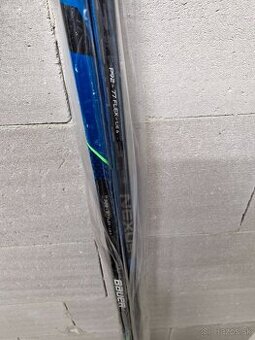 Nove hokejky Bauer, CCM