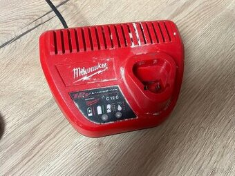 Milwaukee nabíjačka C12C