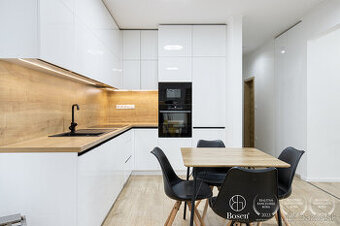 BOSEN | Posledný rodinný dvojdom vo Veľkom Mederi v našej po