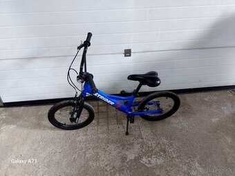 Strider 16 SPORT detské-juniorské odrážadlo