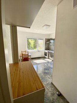 Prenájom 1-izbový byt v Dubnici nad Váhom