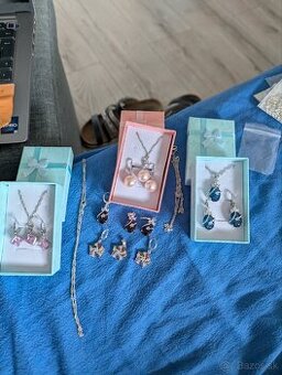 Strieborne nausnice,privesok,retiazka