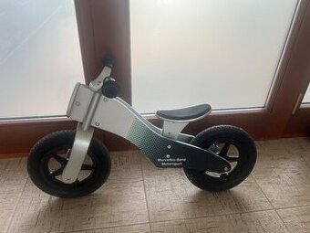 Mercedes Benz drevenné odrážadlo