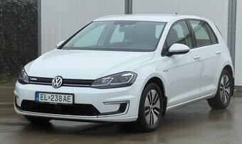 Volkswagen E-Golf 2017 100kw Elektromobil SR Auto 1.majiteľ