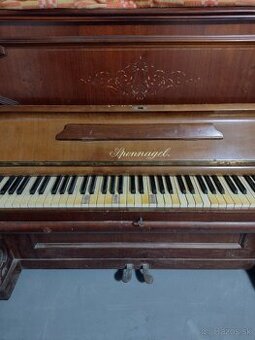 Starožitný klavír