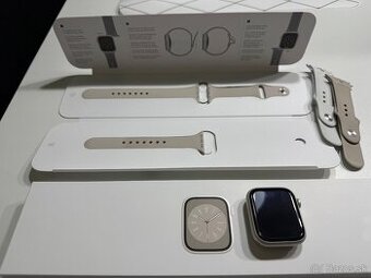 Apple Watch Series 8 GPS 45mm Starlight Aluminium Case