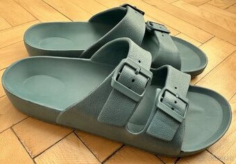 EU41-Unisex sandále s dvoma prackami za 5eur