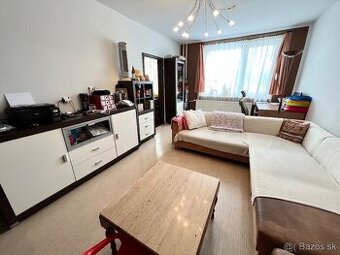 Na predaj 3 izbový byt, Nové Zámky