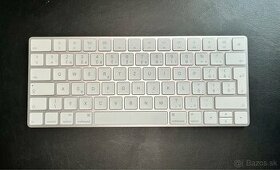Apple Magic Keyboard + Obal a stojan na IPAD (znacka Canopy)